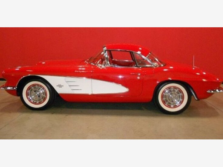 Thumbnail Photo undefined for 1961 Chevrolet Corvette